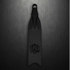 Cetma Taras Black flippers on one foot for free diving