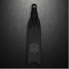 Cetma Taras The flippers on one foot for free diving are dark grey