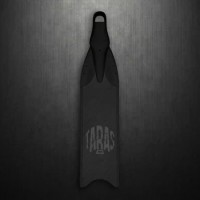Cetma Taras The flippers on one foot for free diving are dark grey
