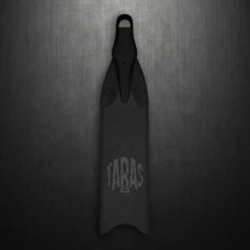 Cetma Taras The flippers on one foot for free diving are dark grey